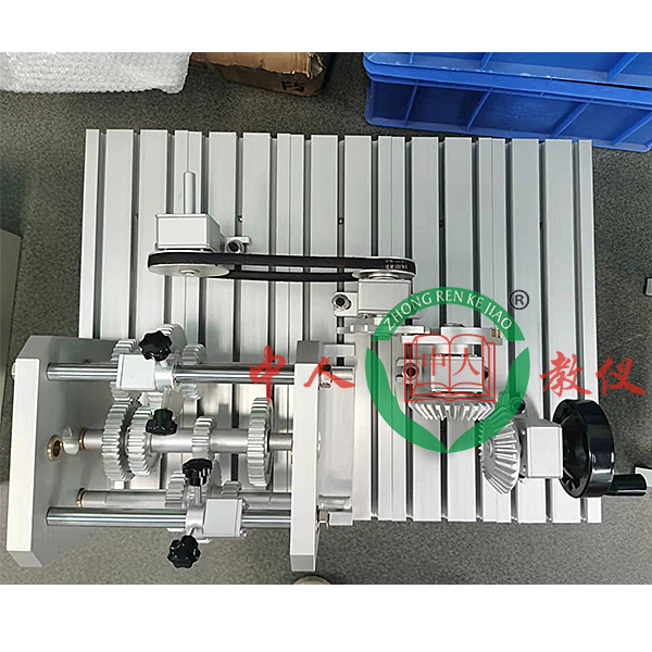 汽車電工電子技術(shù)實(shí)訓(xùn)報(bào)告(圖2) 汽車電工電子技術(shù)實(shí)訓(xùn)報(bào)告(圖2)